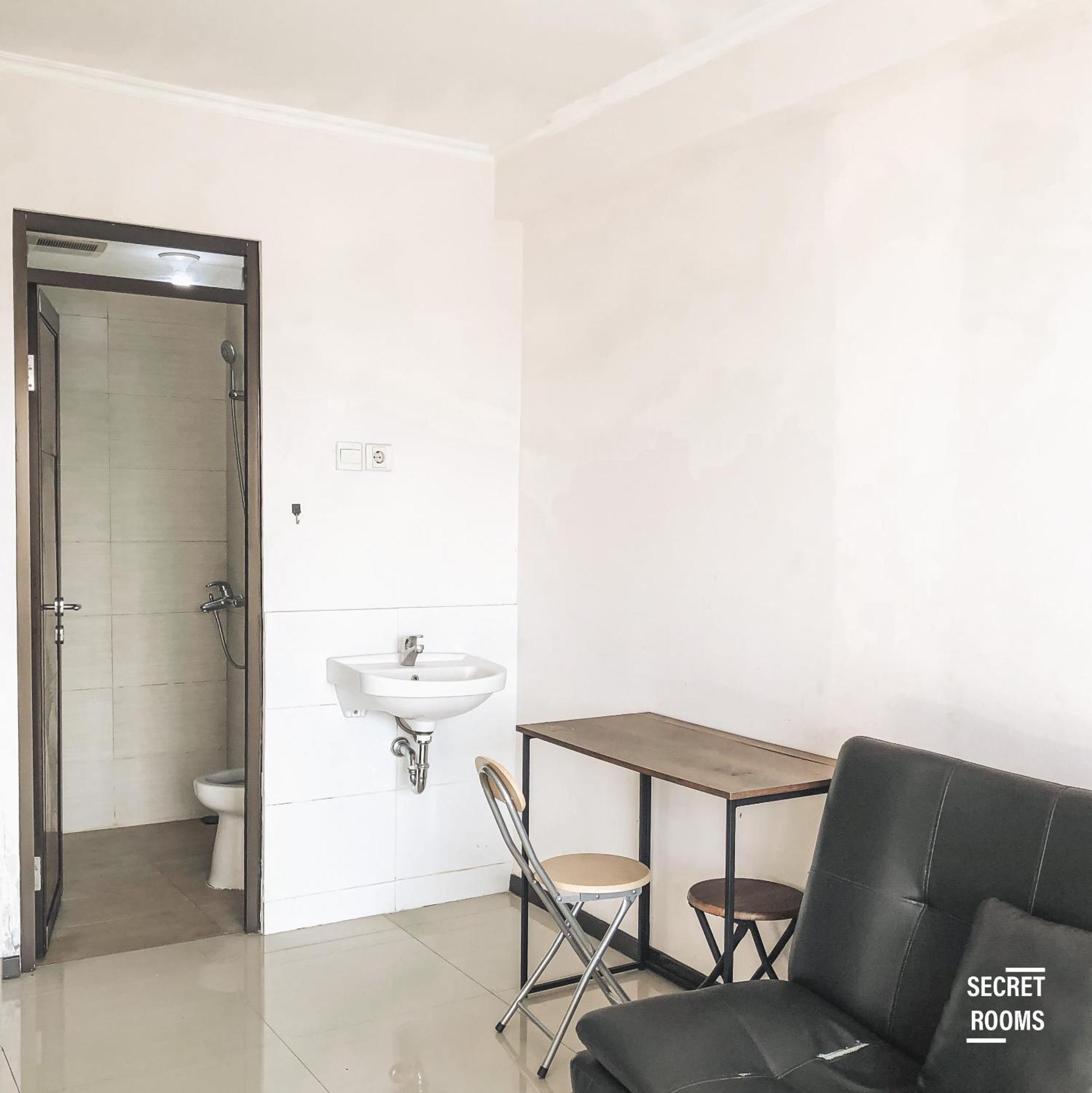 Gateway Pasteur Apartment By Secret Rooms Бандунг Номер фото
