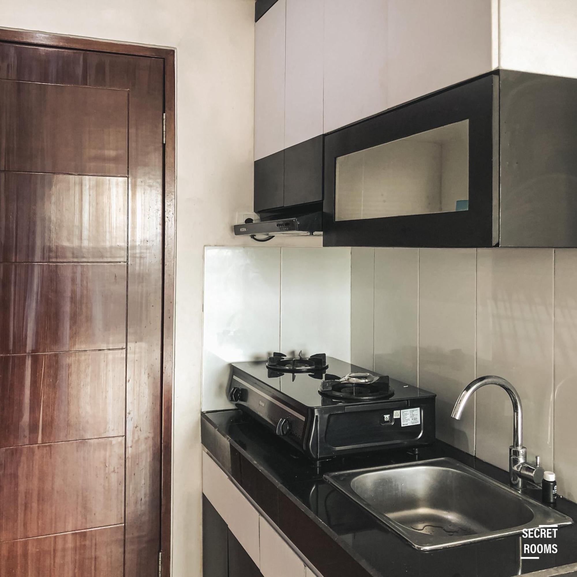 Gateway Pasteur Apartment By Secret Rooms Бандунг Номер фото